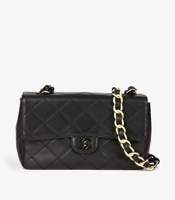 Black Quilted Lambskin Vintage Medium Classic Single Flap Bag