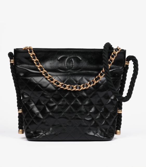 Black Quilted Aged Calfskin Leather En Vogue Hobo Bag
