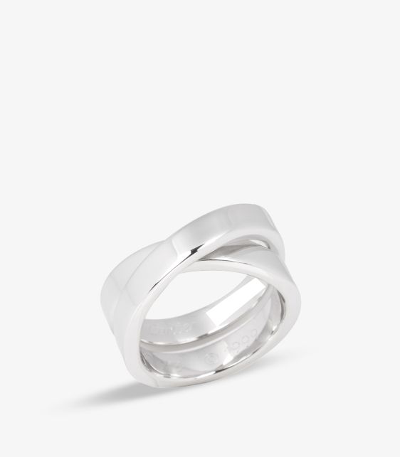18ct White Gold Crossover Nouvelle Vague Ring
